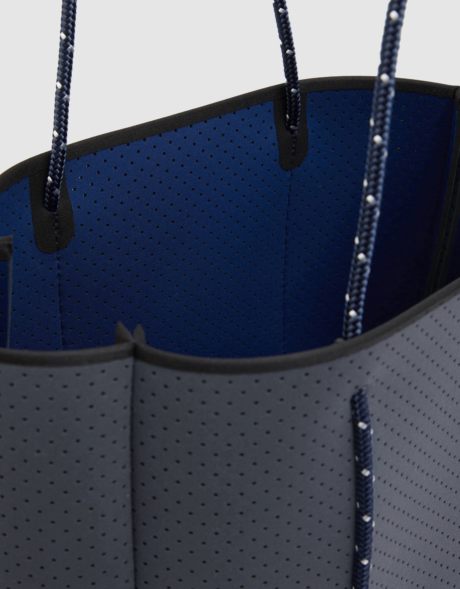 Flying Solo tote in pewter / navy (dual tone)