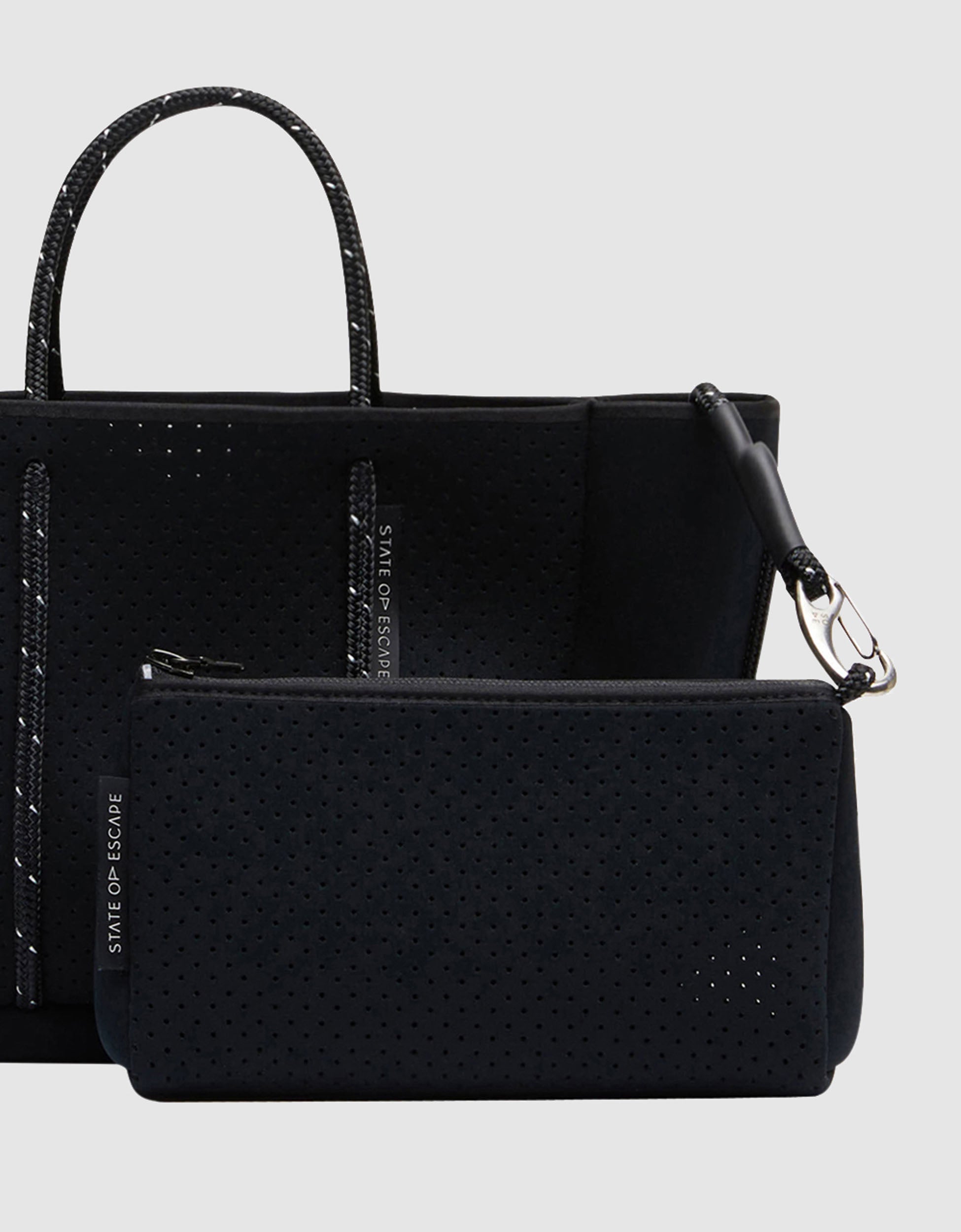 Petite Escape in highlight fleck black