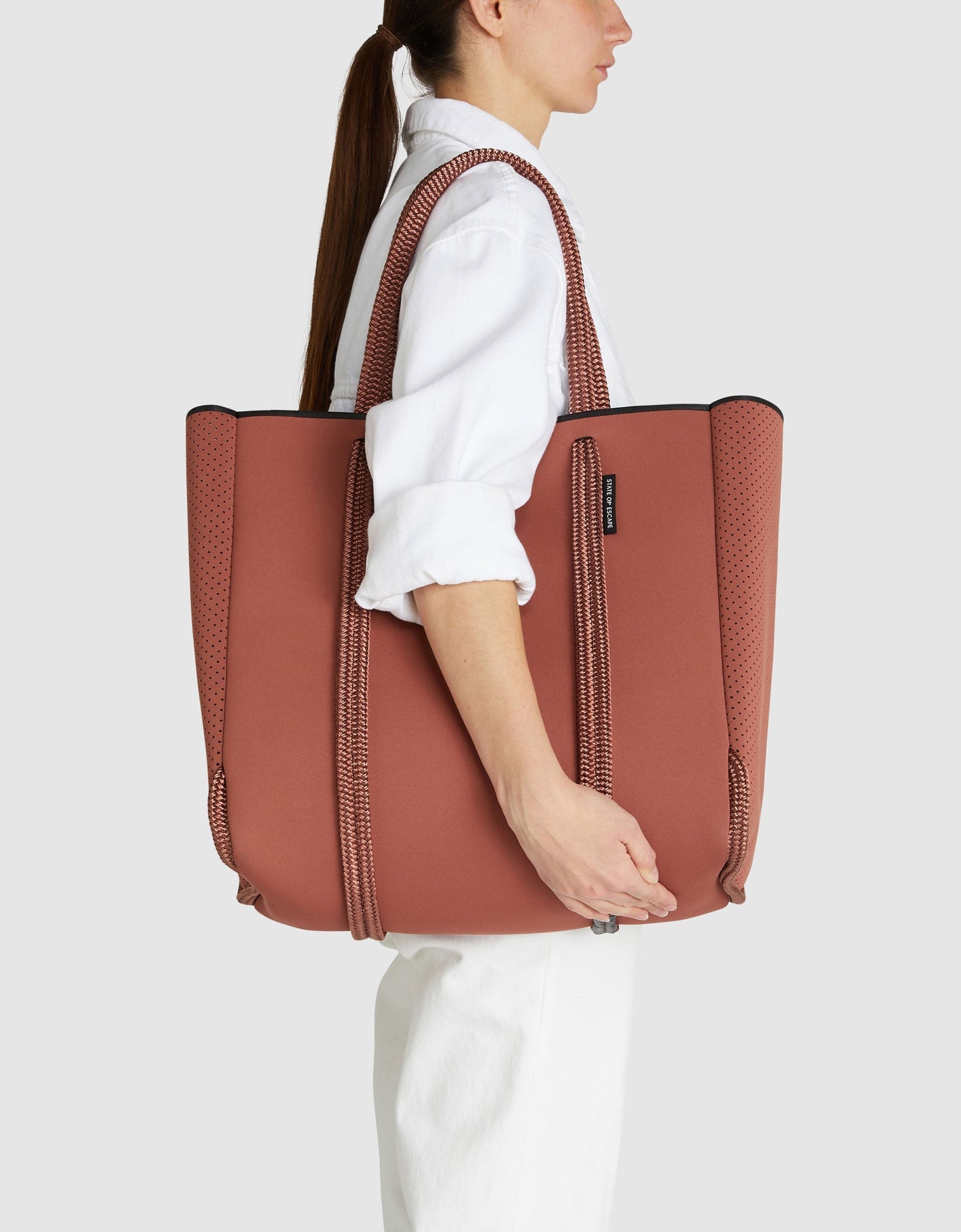 Satellite City Tote In Chestnut – State of Escape