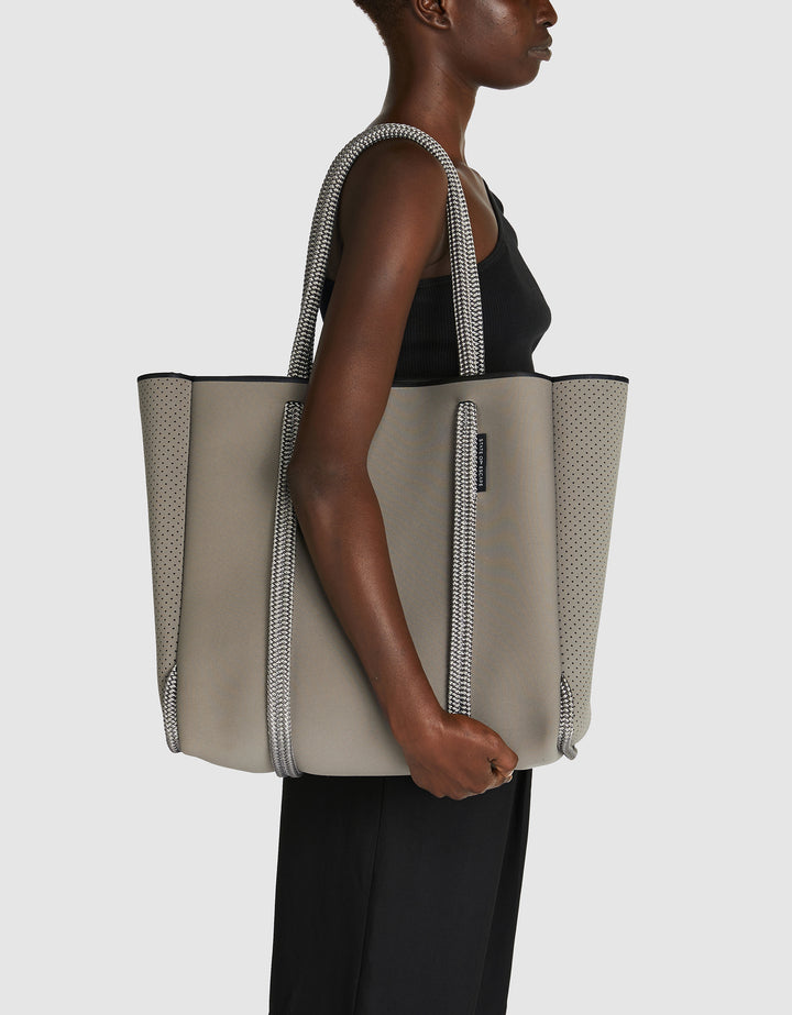 バッグ STATE OF ESCAPE City360tote smoke SCSMK-City360Smoke-