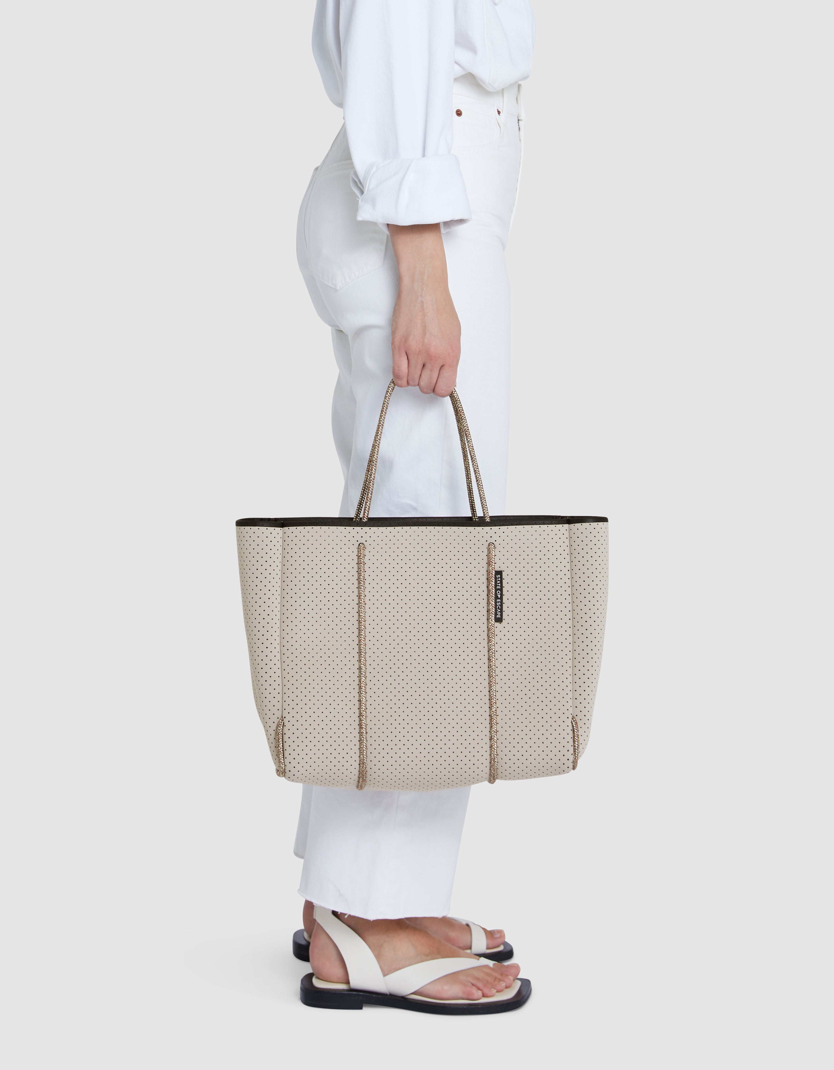 Flying Solo tote in stone / washed lapis (dual tone)