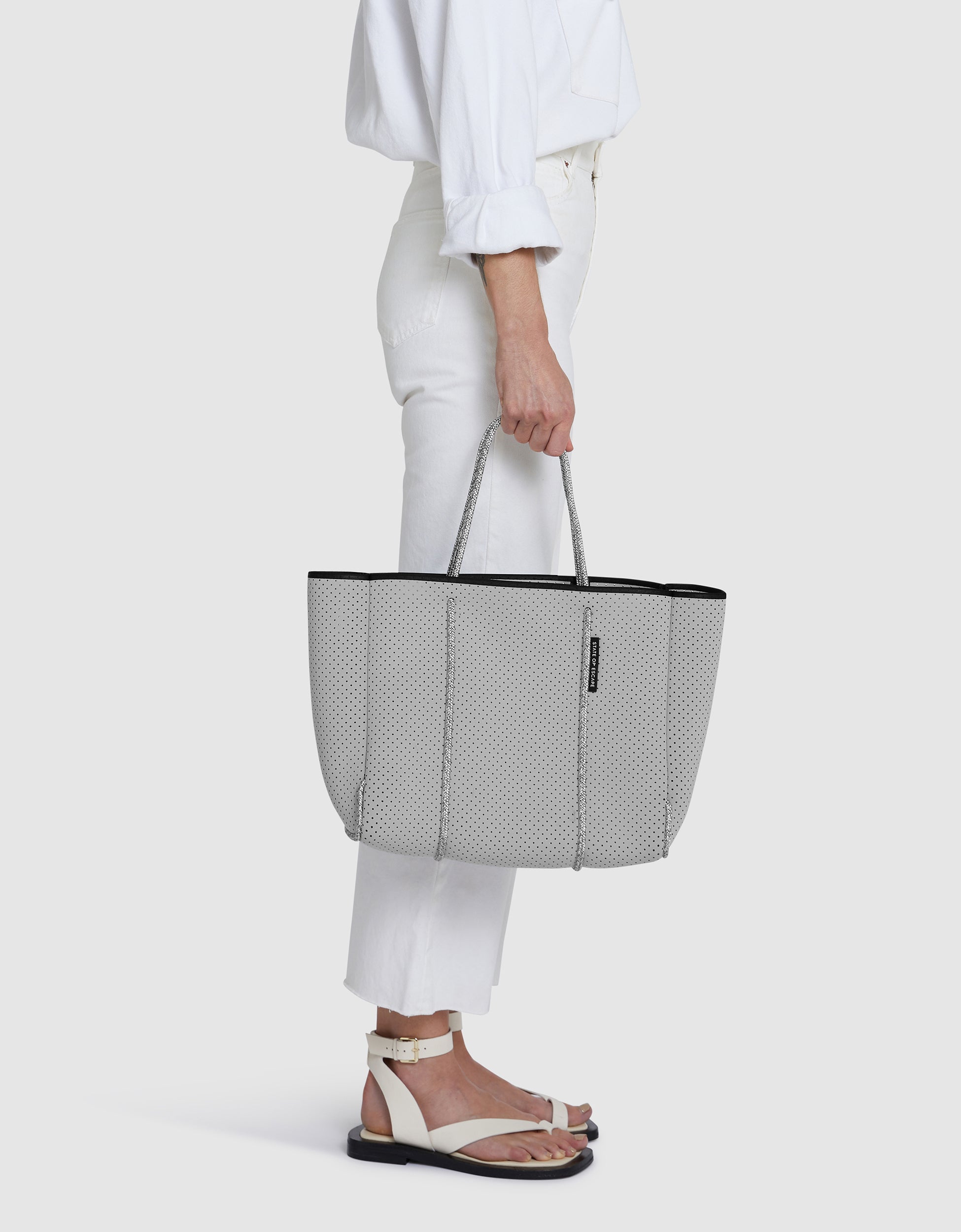 Flying Solo tote in cloud